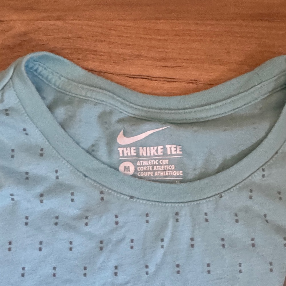 Nike RUN Logo Tee - Picture 4 of 7